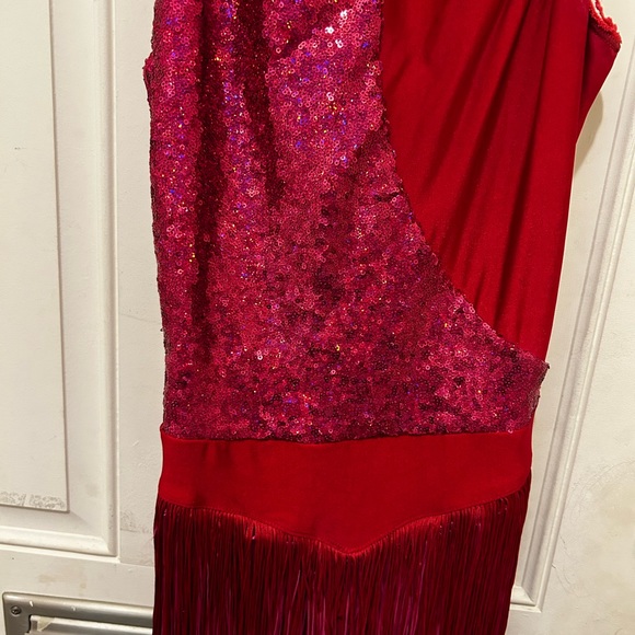 Dance costumes - Picture 2 of 3